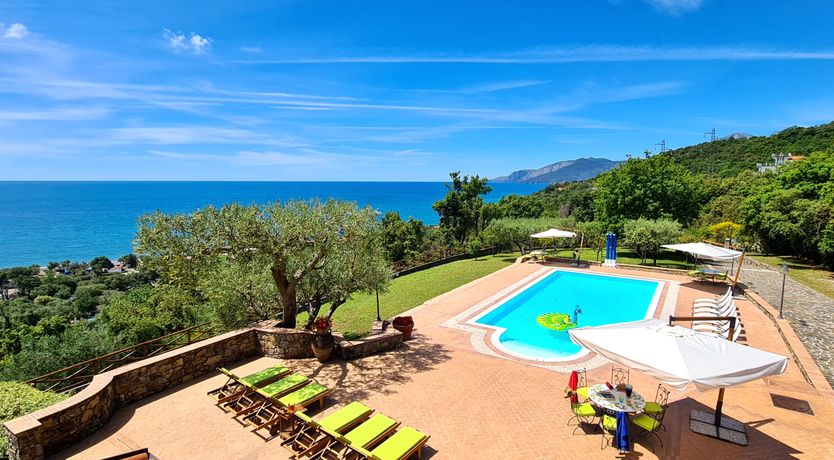 Photo of Vibonati Jewel