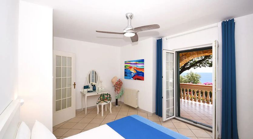 Photo of Vibonati Jewel