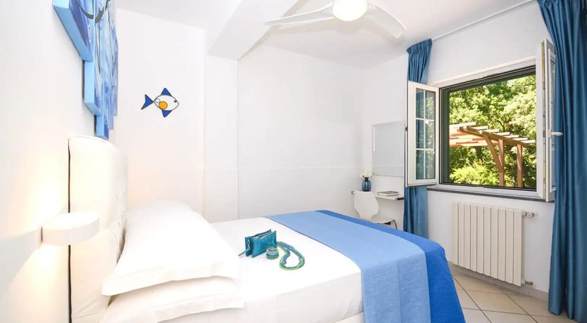 Photo of Vibonati Jewel