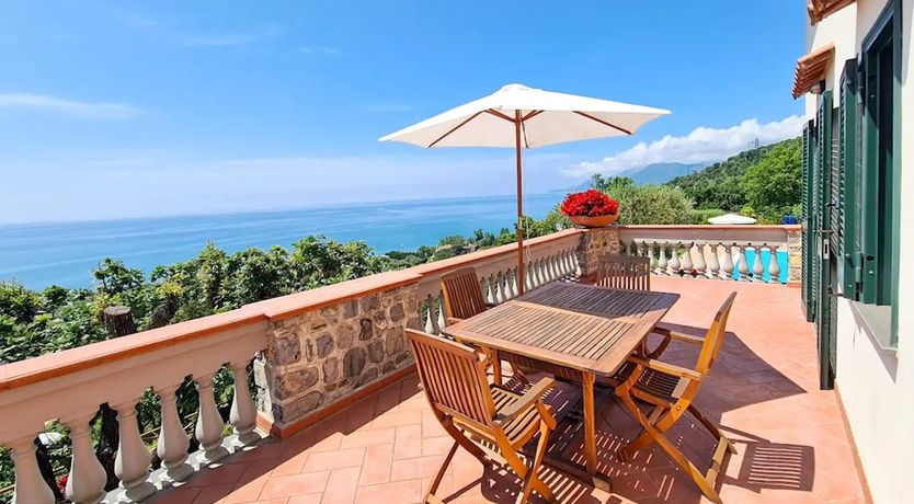 Photo of Vibonati Jewel