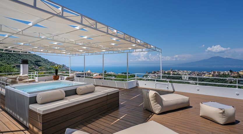 Photo of The Sorrento Pearl