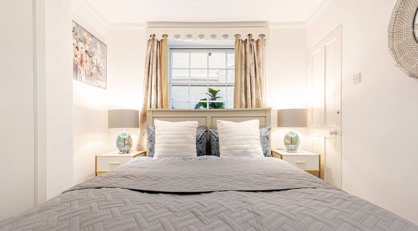 Photo of Palaces & Gardens