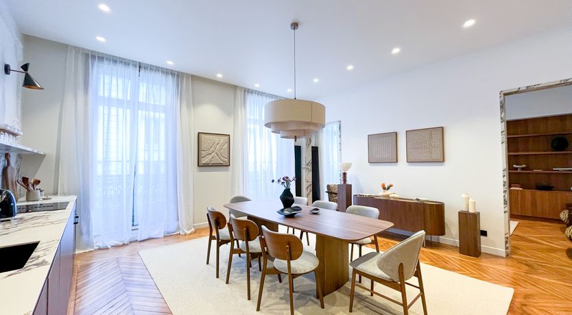 Photo of Champs-Élysées Luxury