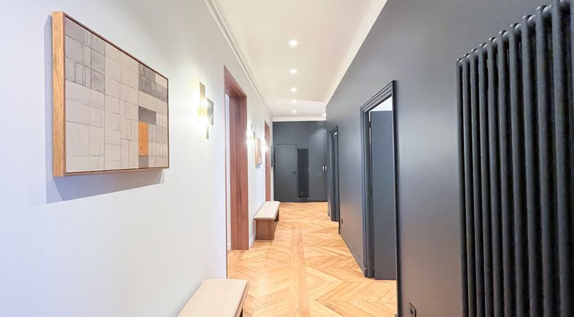 Photo of Champs-Élysées Luxury