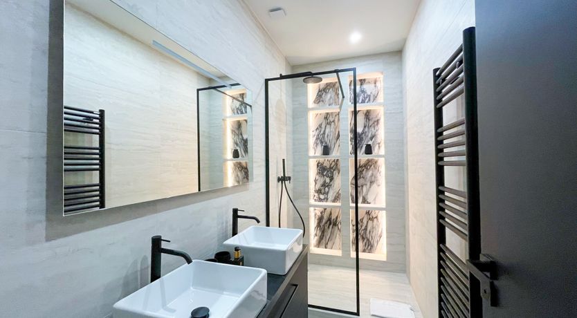 Photo of Champs-Élysées Luxury