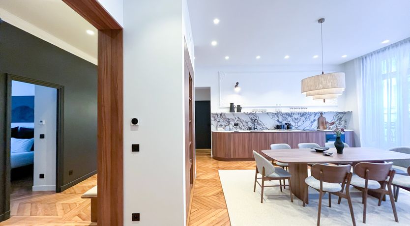 Photo of Champs-Élysées Luxury