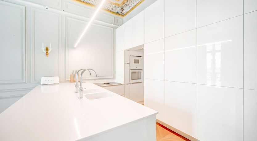 Photo of Elegant Outlook