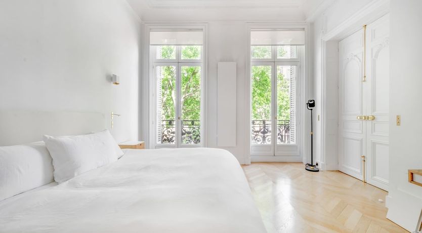 Photo of Elegant Outlook