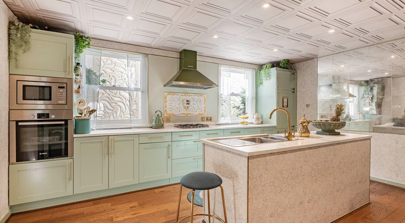 Photo of A Sloane Tale