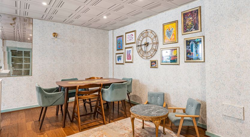 Photo of A Sloane Tale