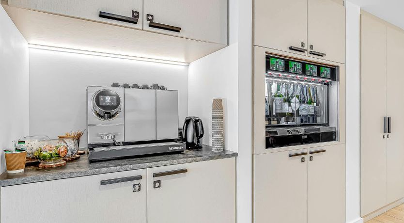 Photo of King of Swing