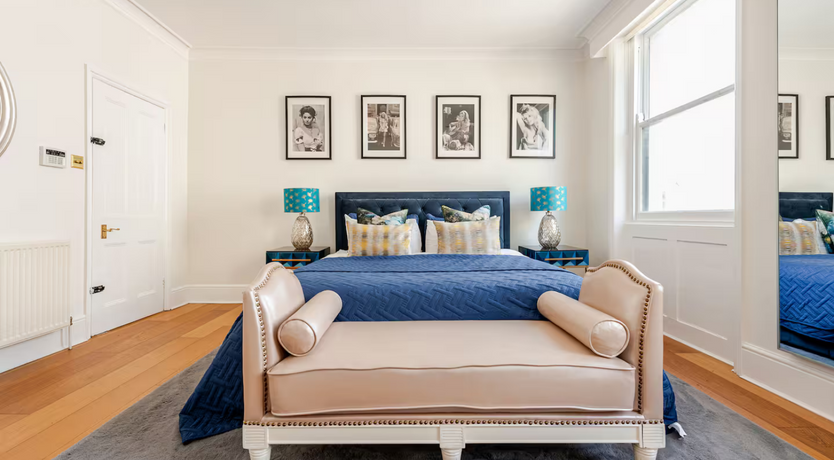 Photo of Victoria's Crown