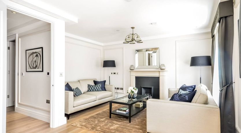 Photo of Victoria's Crown