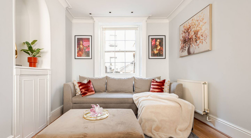 Photo of Victoria's Crown