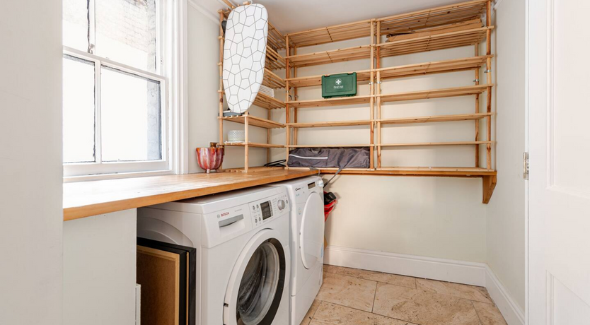 Photo of Victoria's Crown