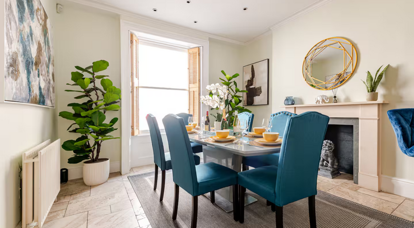 Photo of Victoria's Crown