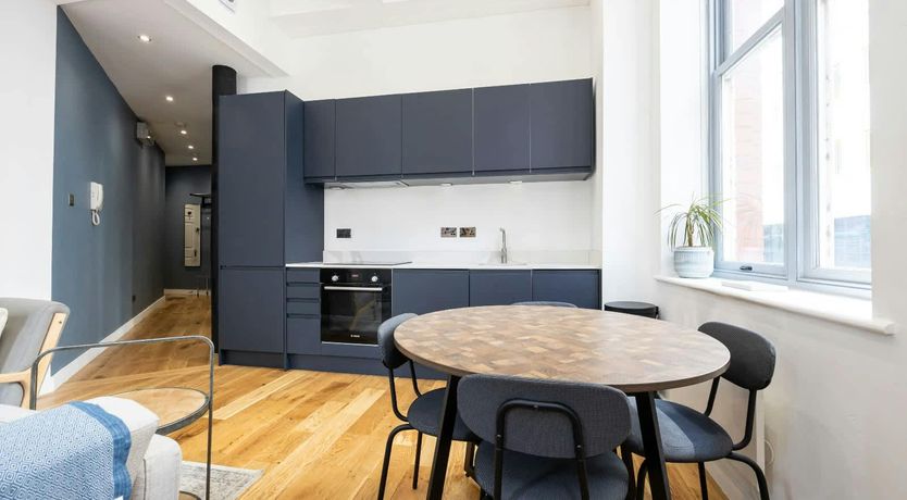 Photo of Manchester Style