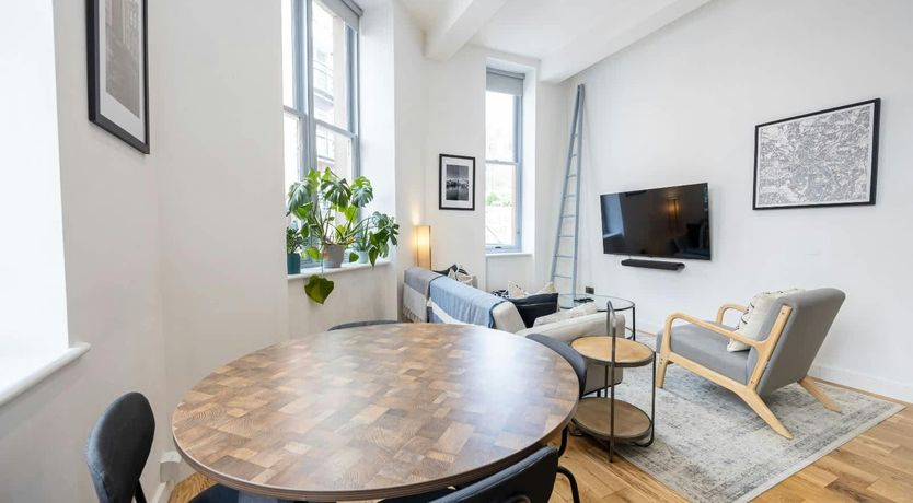 Photo of Manchester Style