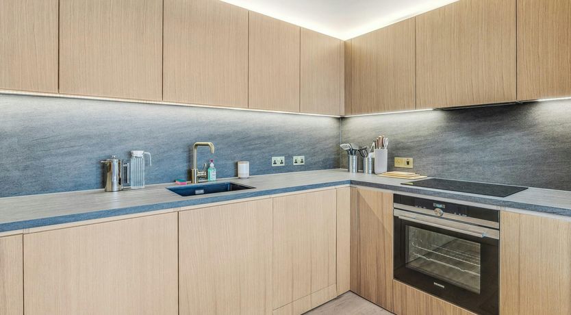 Photo of Royal Cross