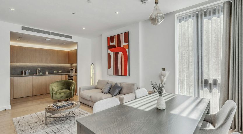 Photo of Royal Cross