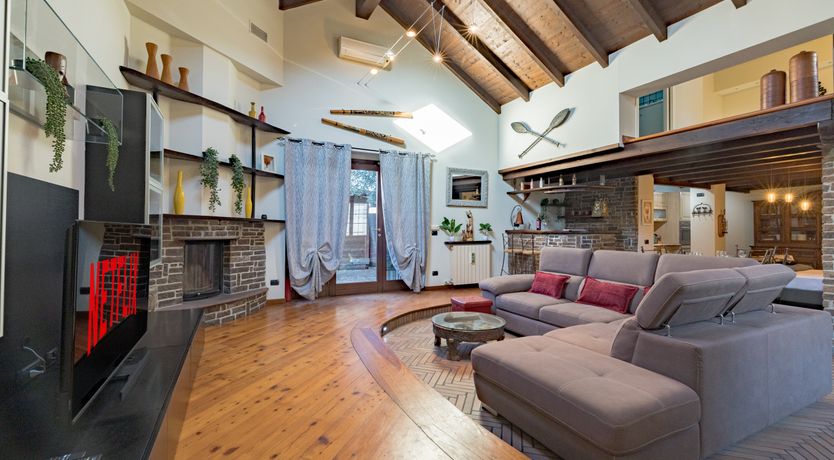 Photo of Mezzanine Milan