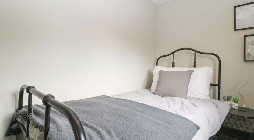 Photo of Cotswold Courtyard Garden