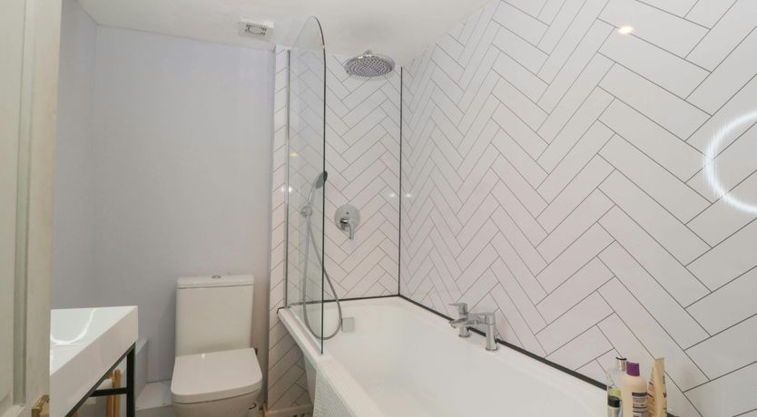 Photo of Cotswold Courtyard Garden