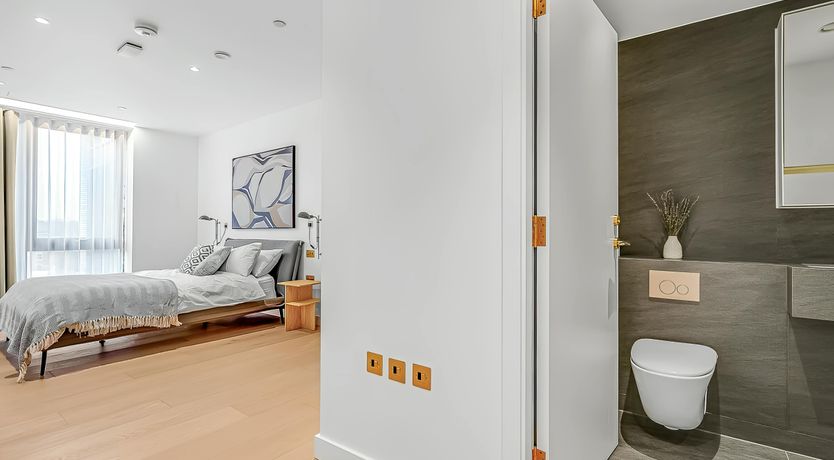 Photo of The King's Crossing