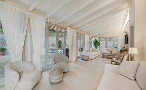 Photo of Graceful View