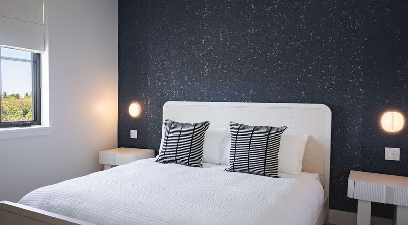 Photo of Waterfront Pearl