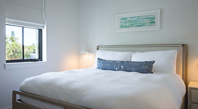 Photo of Waterfront Pearl