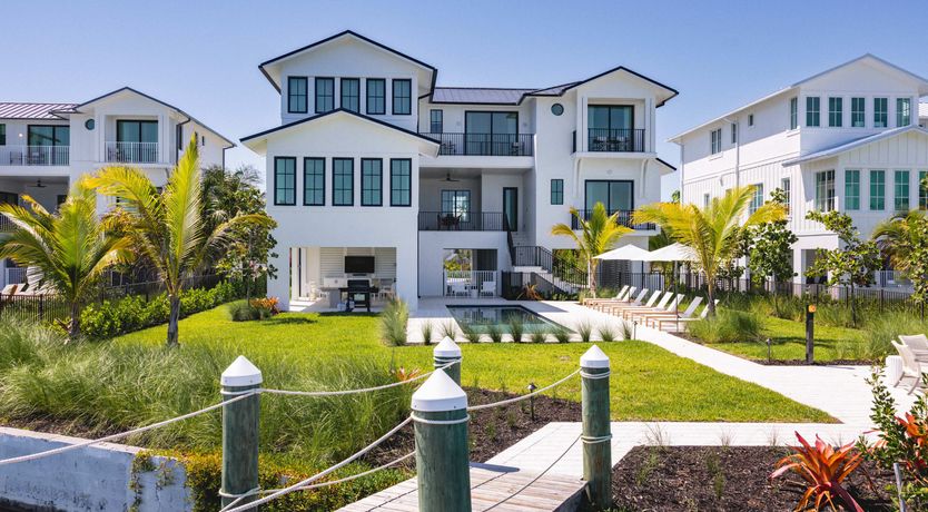 Photo of Waterfront Pearl