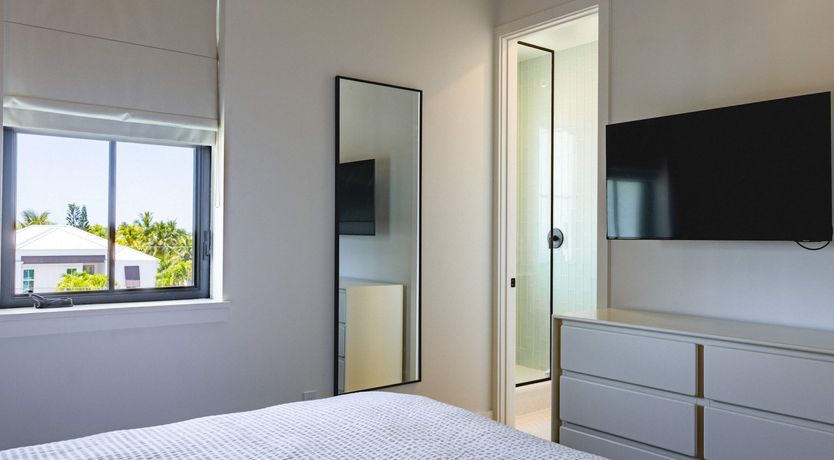 Photo of Waterfront Pearl