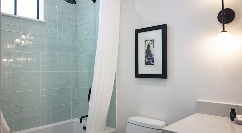 Photo of Waterfront Pearl