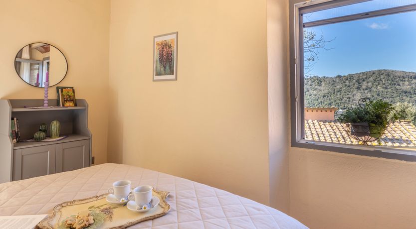 Photo of Wisteria Walk