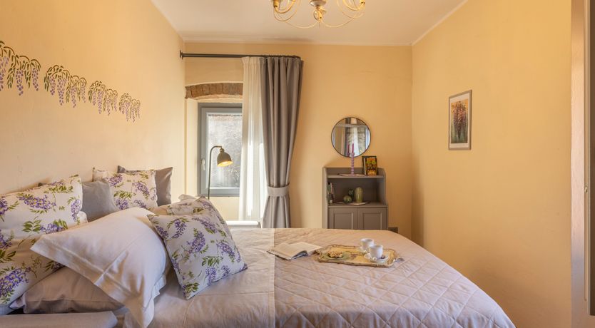 Photo of Wisteria Walk