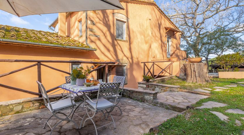 Photo of Wisteria Walk