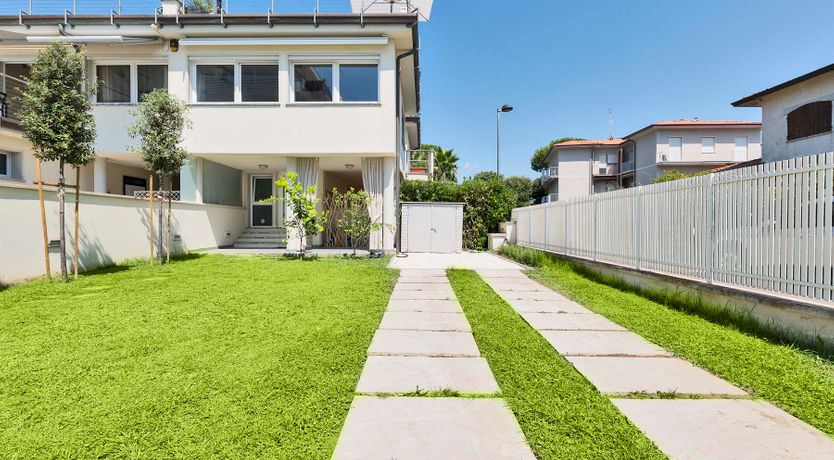 Photo of Opulent Seashore