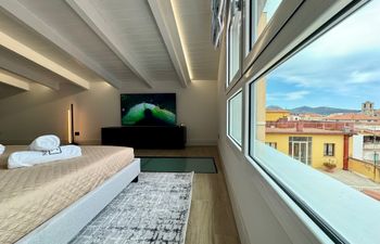 Purple Penthouse Holiday Home