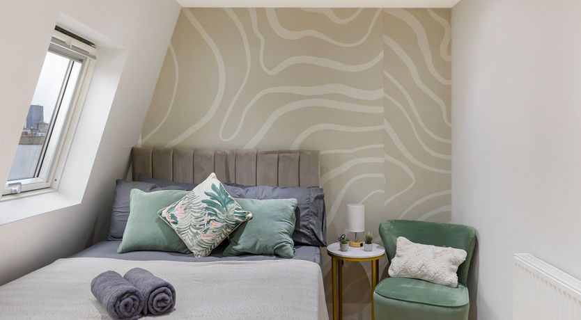 Photo of Quaint Jewel