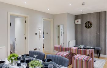 Quaint Jewel Holiday Home
