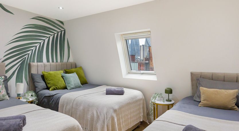 Photo of Quaint Jewel