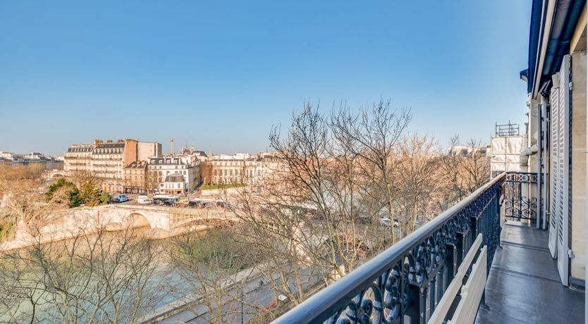 Photo of Notre-Dame's Embrace