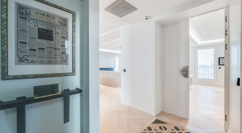 Photo of Notre-Dame's Embrace