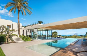 The Sicilian Seaside Retreat Holiday Home
