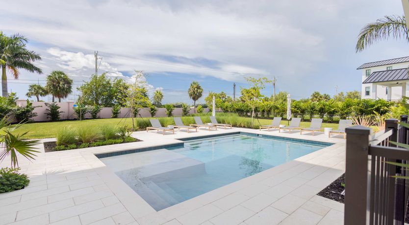 Photo of Island Sophisticate