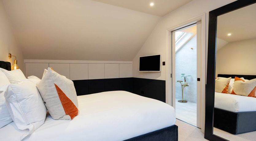 Photo of London Terrace