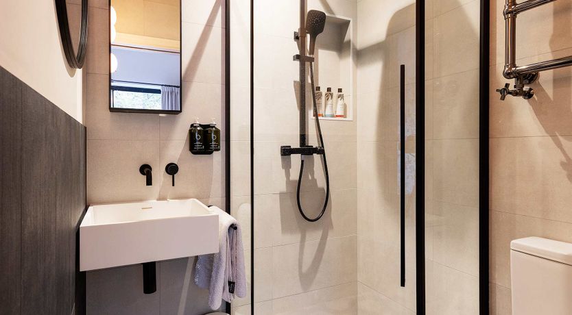 Photo of London Terrace