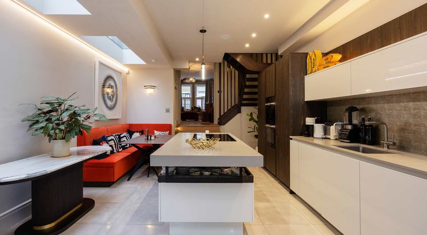 Photo of London Terrace