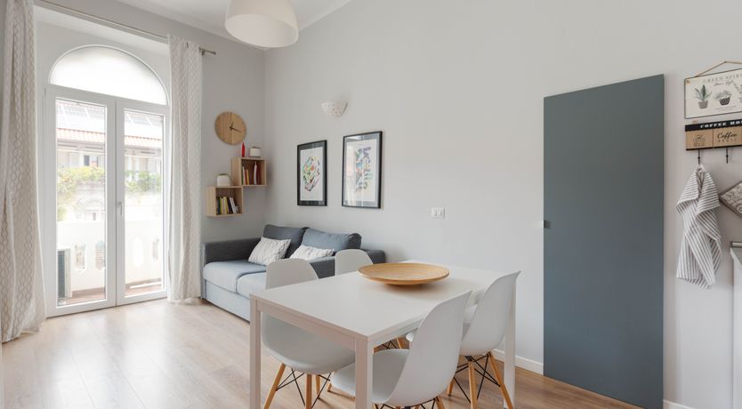 Photo of Graceful & Bold